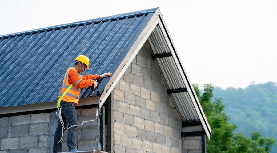 Professional New roof installation in Freeport, MI